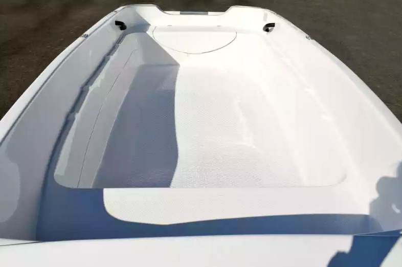 Стеклопластиковая лодка Пингвин (тримаран) в Калининграде