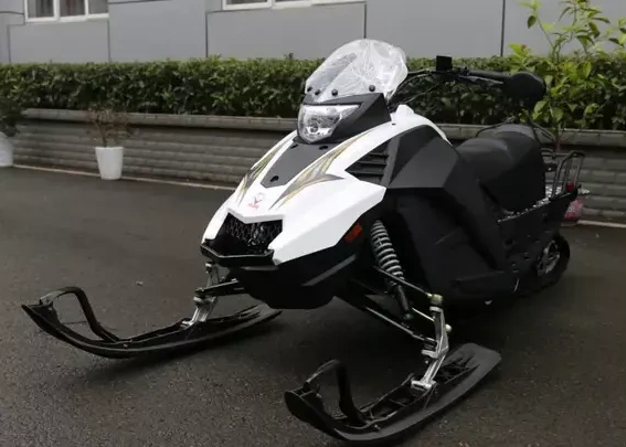 Снегоход ULAR 220 в Калининграде