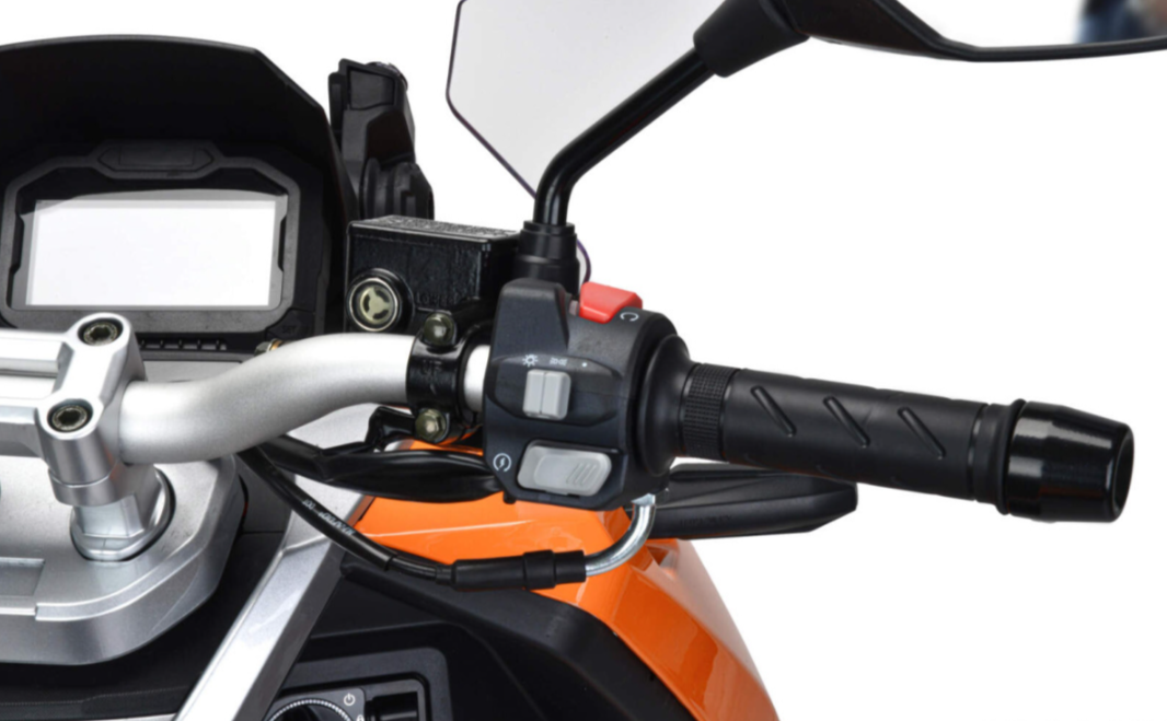 Скутер MOTOLAND (МОТОЛЕНД) T-MAX 150 в Калининграде