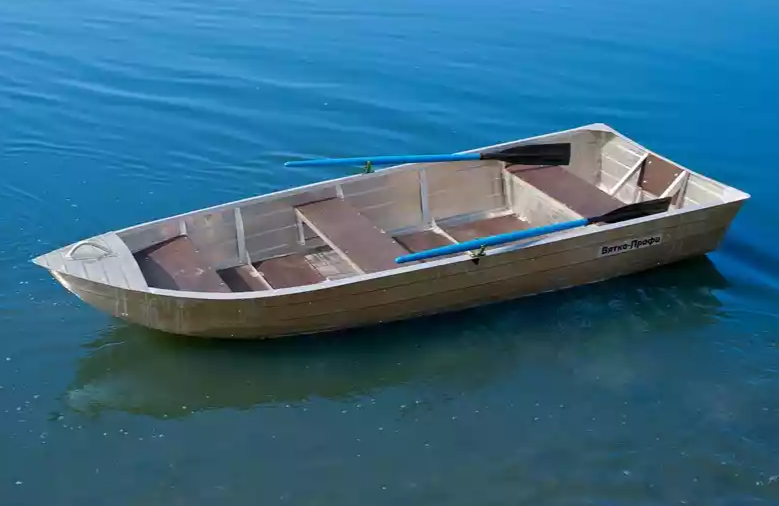 Алюминиевая лодка Вятка-Профи 37 в Калининграде