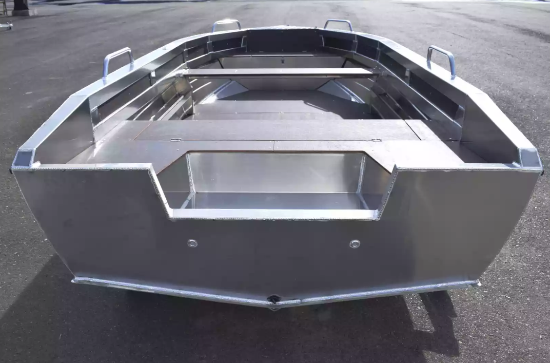 Алюминиевая лодка  Неман-480 Р в Калининграде