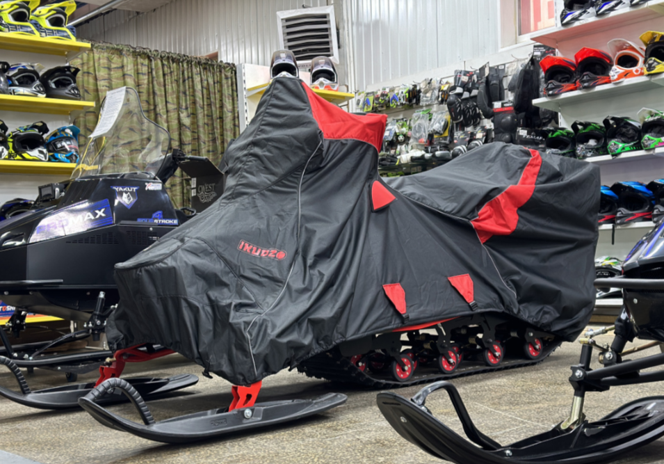 Чехол транспорт. снегохода IKUDZO HUNTER черно-красный Оксфорд ПРЕМИУМ качества с лого IKUDZO в Калининграде