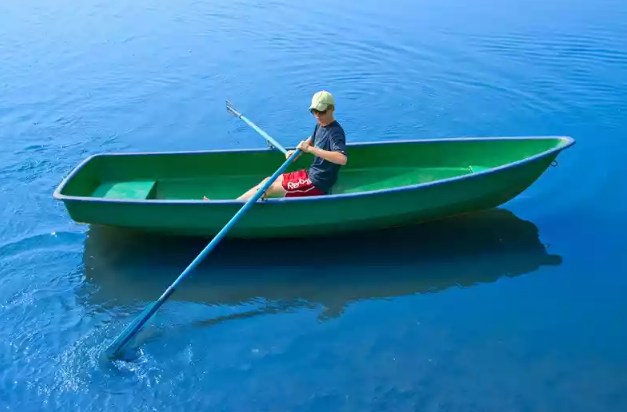 Стеклопластиковая Лодка Голавль в Калининграде