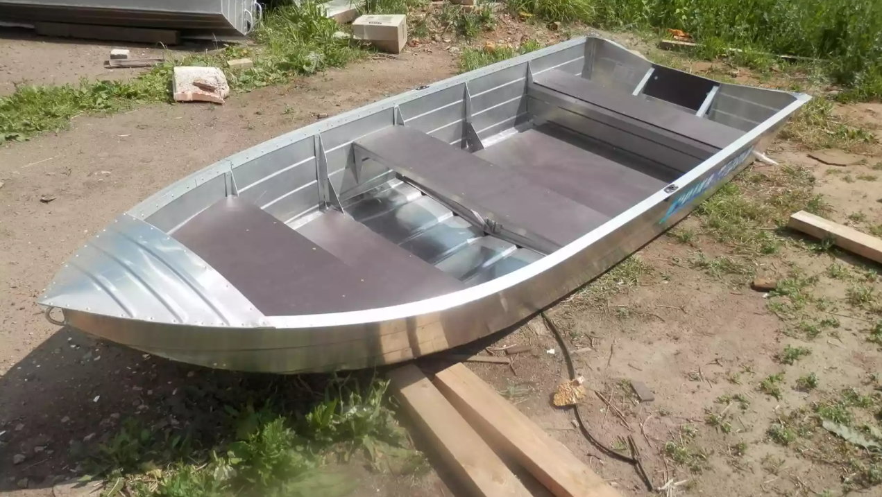 Алюминиевая лодка Вятка-Профи 32 в Калининграде