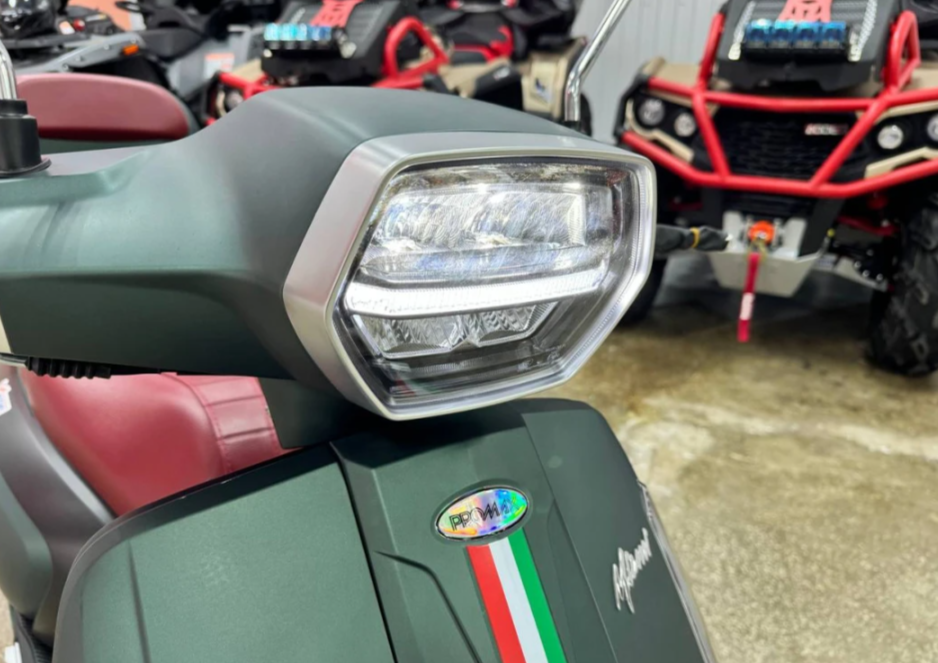 Скутер PROMAX Miami 240 (49) в Калининграде