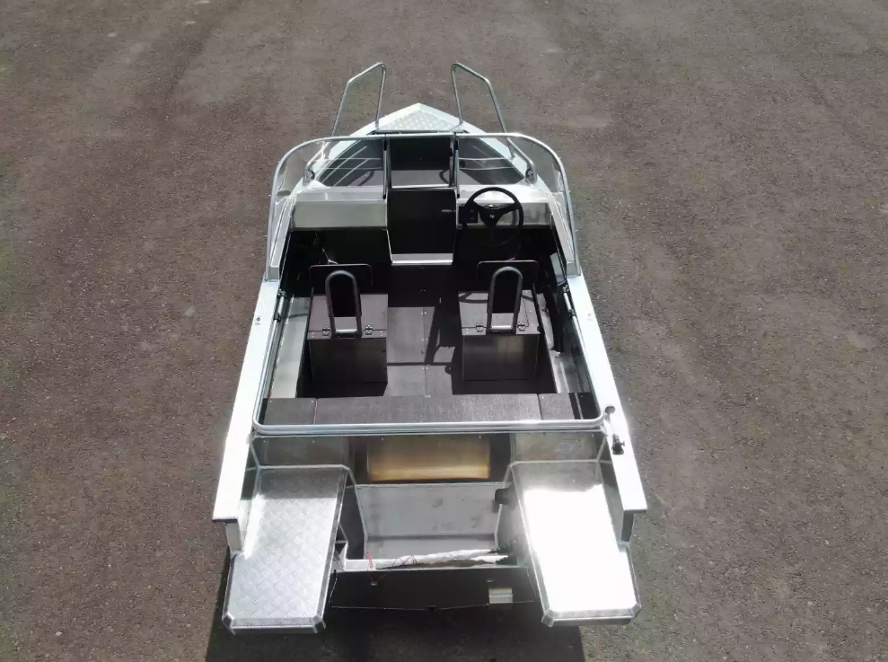 Алюминиевая лодка  Неман-400 DCM NEW в Калининграде