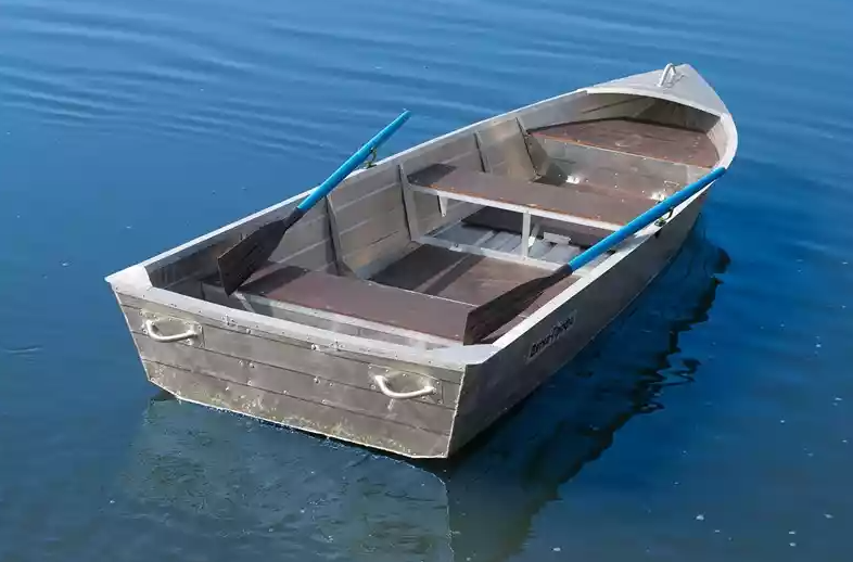 Алюминиевая лодка Вятка-Профи 32 в Калининграде