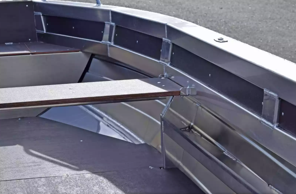 Алюминиевая лодка  Неман-480 Р в Калининграде