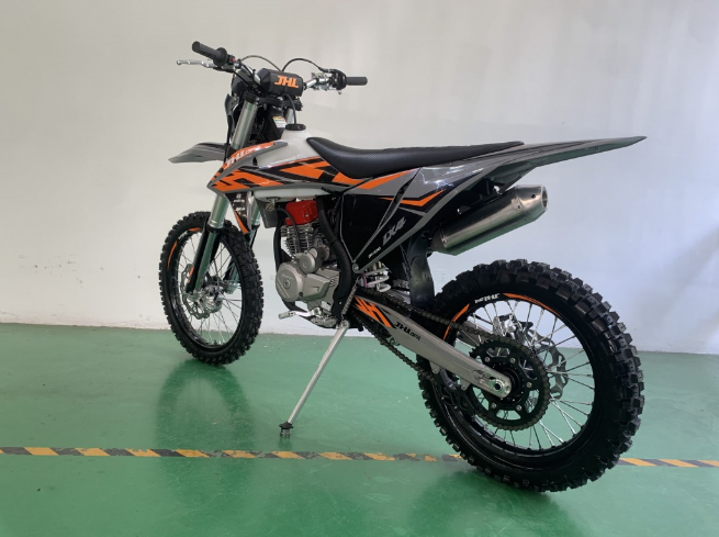 Мотоцикл JHLMOTO JHL LX4 CB300RL (175FMN) в Калининграде