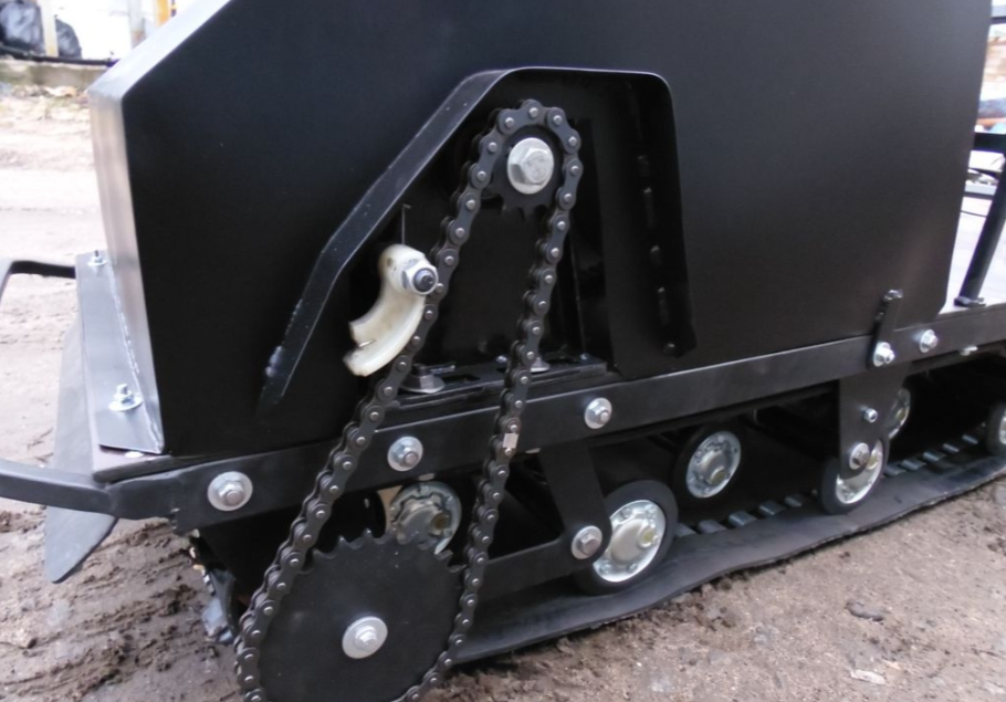 Мотобуксировщик AhtaR Зима 15 л/с с вариатором в Калининграде