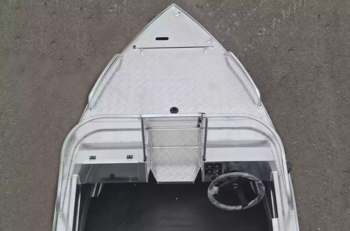 Алюминиевая лодка  Neman-400 PRO в Калининграде