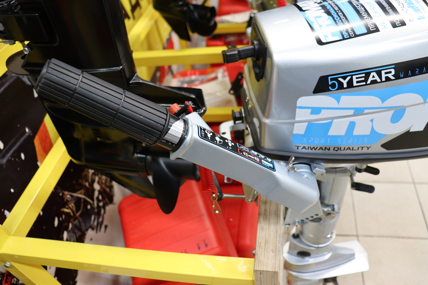 Лодочный мотор PROMAX SP5FHS (внешний бак 12 л) в Калининграде