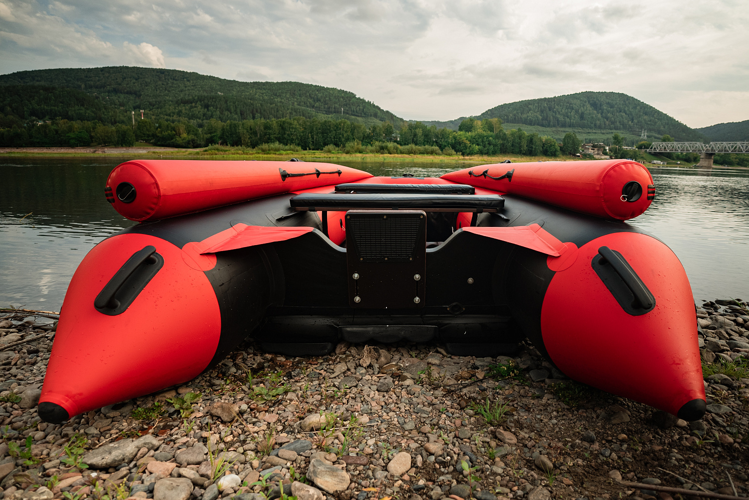 Лодка MISHIMO RIVER FJET PRO 410  под водомет в Калининграде