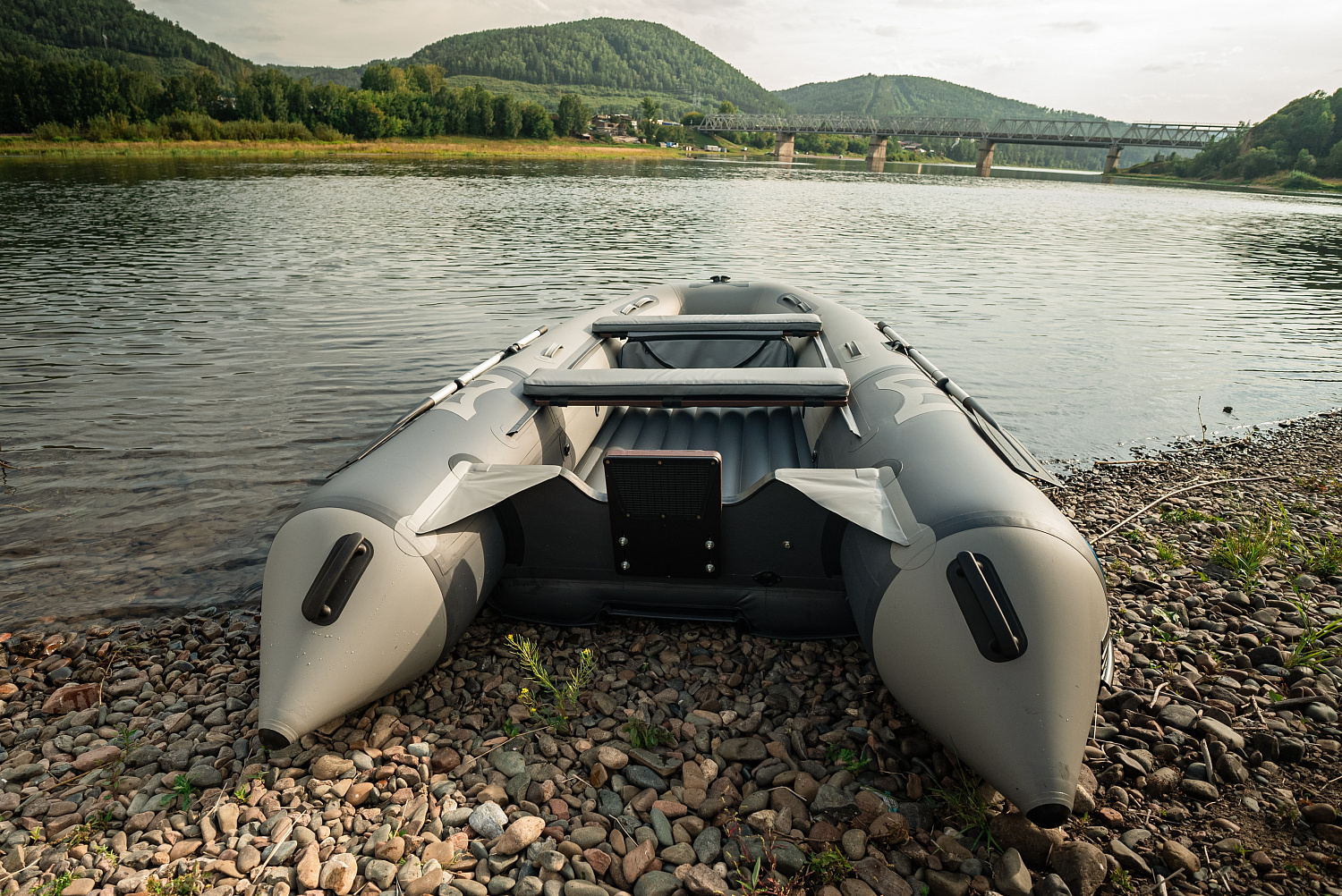 Лодка MISHIMO RIVER JET 390 под водомет в Калининграде